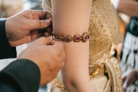 ชุดไทยจันทร์โสมา