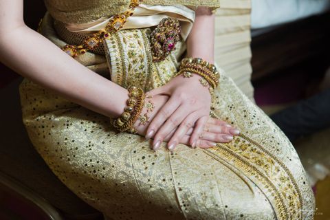 ชุดไทยจันทร์โสมา