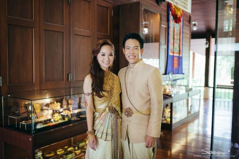 ชุดไทยจันทร์โสมา