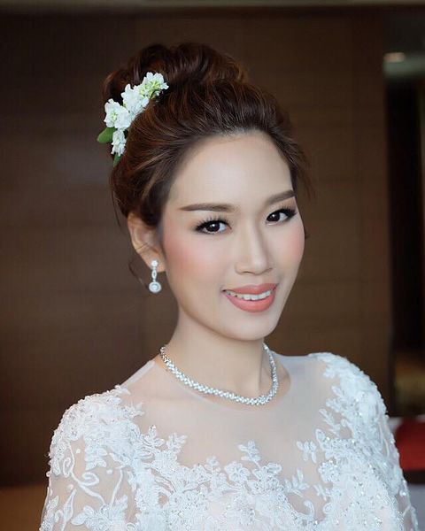 จอม เมคอัพ