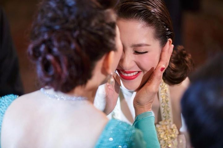 12 ภาพแม่ลูกสุดซึ้งในงานแต่งงาน