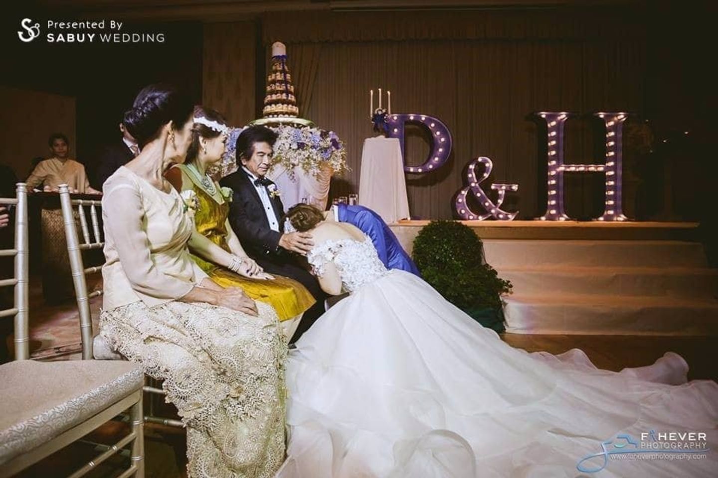 บ่าวสาว,ชุดบ่าวสาว,ชุดเจ้าสาว,ชุดเจ้าบ่าว,พิธีแต่งงาน,ครอบครัวบ่าวสาว,รูปงานแต่ง,ตกแต่งงานแต่ง รีวิวงานแต่ง สวยสะดุดตาแสนเย้ายวน ชวนย้อนยุคในสไตล์ Retro @The Peninsula Bangkok