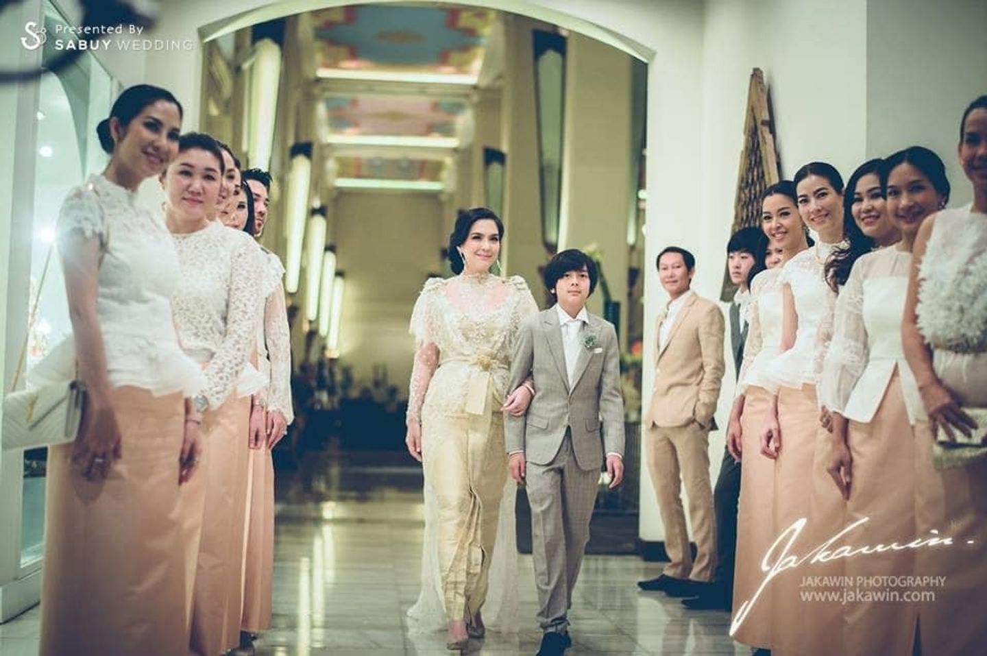 ชุดหมั้น,งานหมั้น,งานแต่งดารา งานแต่งงานคุณโบว์-ชญาดา และ คุณแบ็งค์-ร้อยเอก กฤชพล โรงแรมอนันตราสยาม