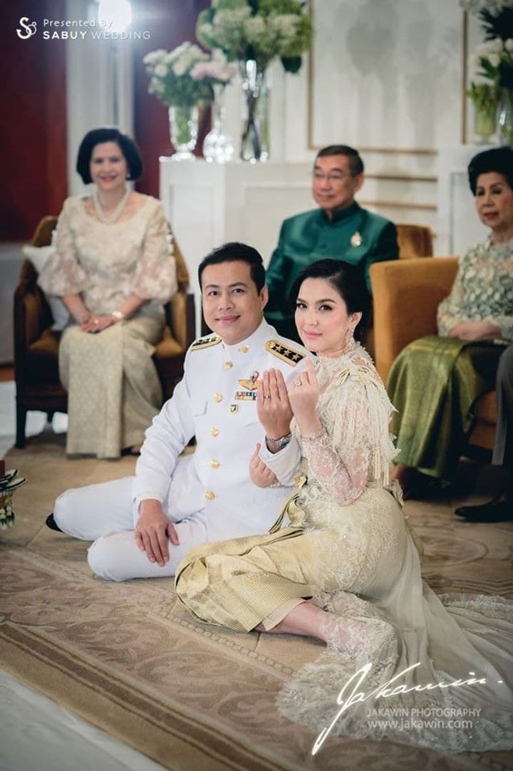 พิธีหมั้น,งานหมั้น,งานแต่งดารา,ชุดหมั้น งานแต่งงานคุณโบว์-ชญาดา และ คุณแบ็งค์-ร้อยเอก กฤชพล โรงแรมอนันตราสยาม