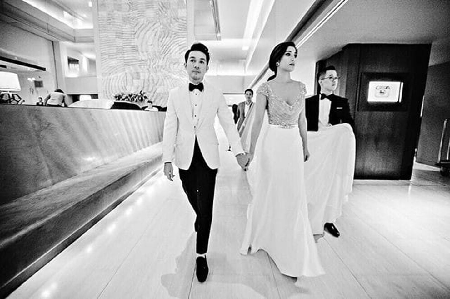 ชุดบ่าวสาว,ชุดเจ้าสาว,ชุดเจ้าบ่าว,งานแต่งดารา ฉลองงานแต่งงานเอมี่มรกต และไฮโซเจมส์ หรูหราคลาสสิค