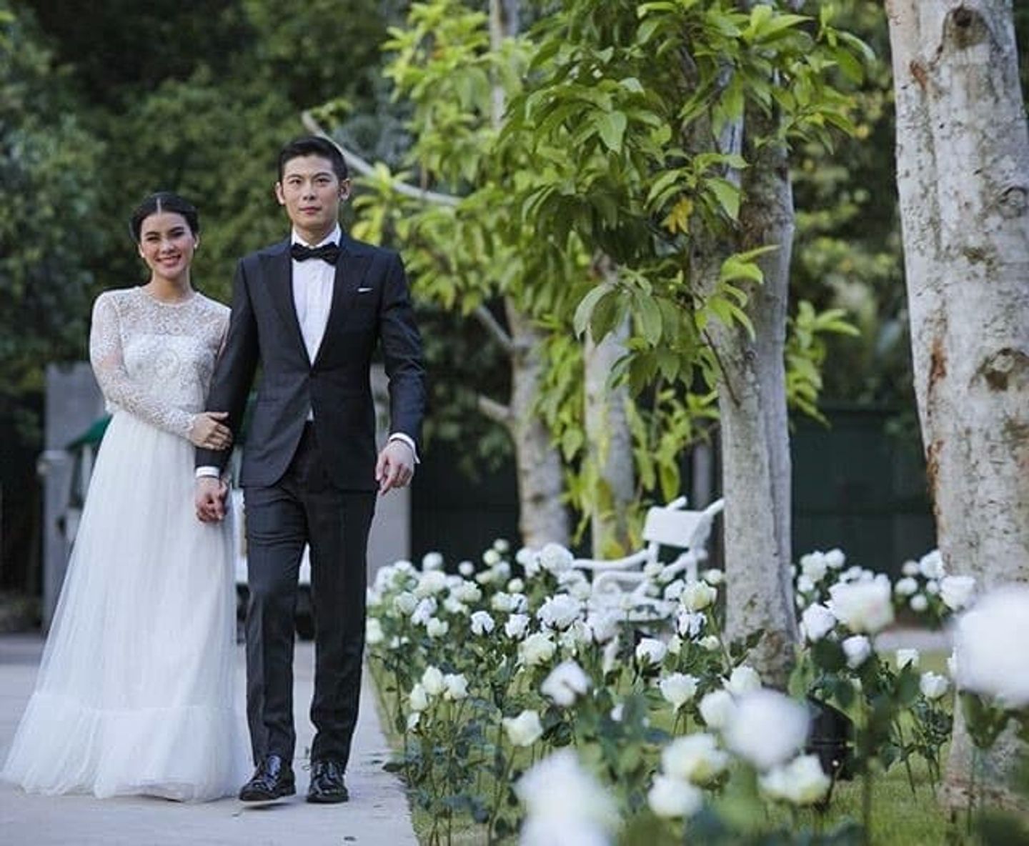 เจ้าสาว,ชุดเจ้าสาว,ชุดแต่งงานดารา,ชุดแต่งงาน,ชุดเจ้าบ่าว 4 ชุดแต่งงานดาราที่มีสไตล์โดดเด่นที่สุดแห่งปี 2015