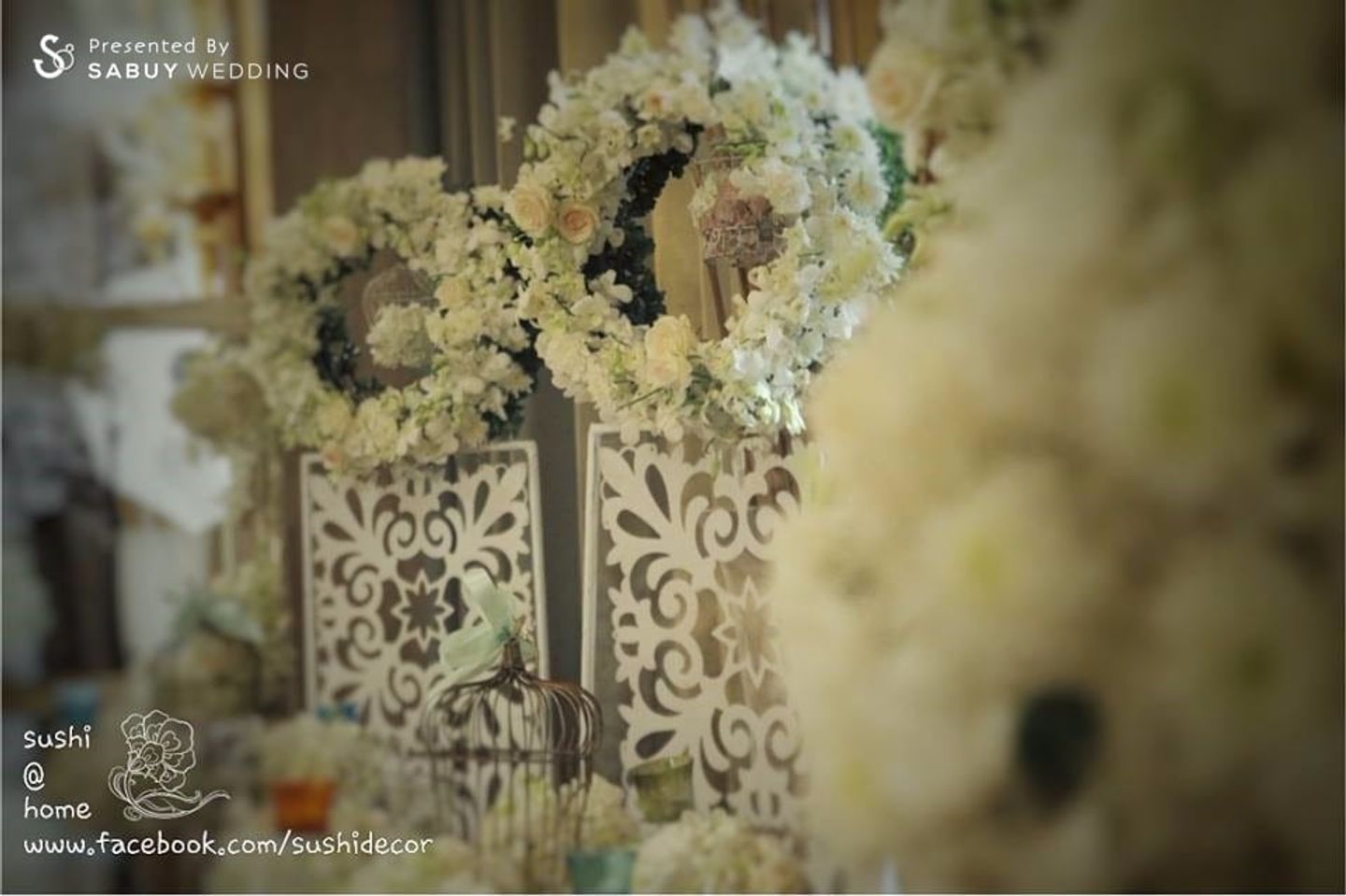 งานแต่งงาน,ตกแต่งงานแต่ง,จัดดอกไม้งานแต่ง,backdrop งานแต่ง,แบคดรอป,ดอกไม้,พร๊อพ,ธีมงานแต่ง งานแต่งงานสวยหวานโรแมนติค ด้วยธีมสีขาวล้วนยอดนิยม