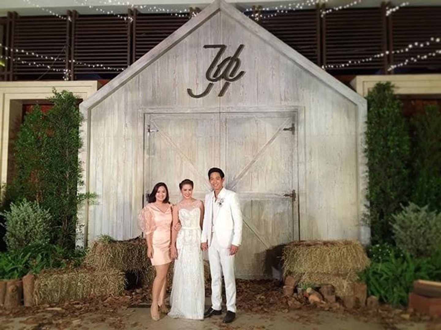 บ่าวสาว,ชุดบ่าวสาว,ชุดเจ้าสาว,ชุดเจ้าบ่าว,สถานที่แต่งงาน,สถานที่จัดงานแต่งงาน,งานแต่งดารา งานแต่งงาน ตู่-นุช สุดโรแมนติค ในธีม music in the garden