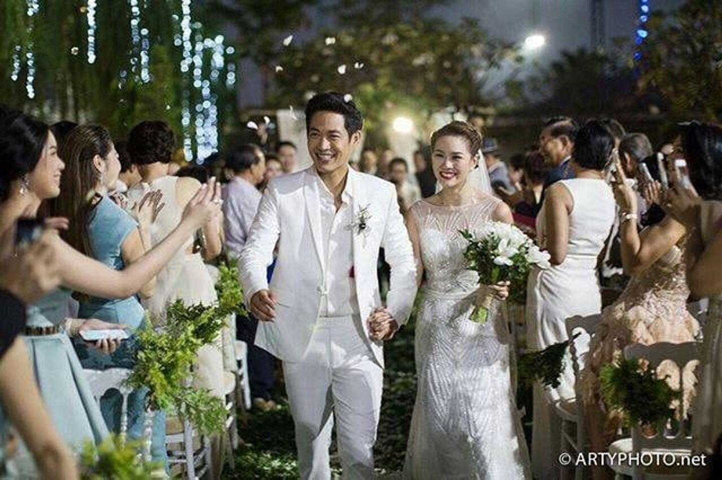 งานแต่งดารา,ชุดเจ้าสาว,ชุดเจ้าบ่าว,ดอกไม้เจ้าสาว,ชุดบ่าวสาว งานแต่งงาน ตู่-นุช สุดโรแมนติค ในธีม music in the garden