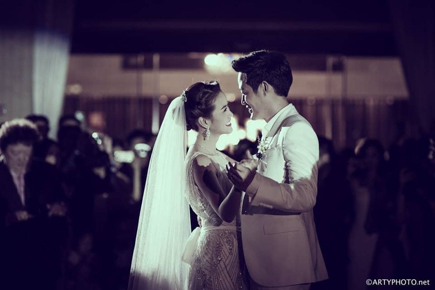 บ่าวสาว,ชุดบ่าวสาว,รูปงานแต่ง,งานแต่งดารา งานแต่งงาน ตู่-นุช สุดโรแมนติค ในธีม music in the garden