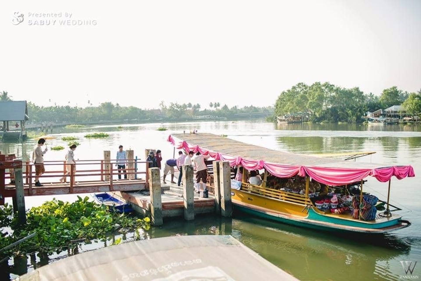 เรือ,ริมน้ำ,สถานที่แต่งงาน,สถานที่จัดงานแต่งงาน,งานหมั้น รีวิวงานแต่ง หมั้นเช้าพิธีไทย สวยตรึงใจด้วยขันหมากทางเรือ @บ้านครูปู อัมพวา