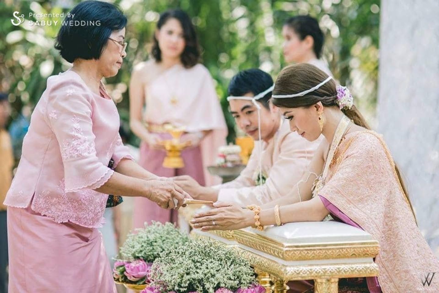 พิธีหมั้น,งานหมั้น,ชุดหมั้น,ชุดไทย รีวิวงานแต่ง หมั้นเช้าพิธีไทย สวยตรึงใจด้วยขันหมากทางเรือ @บ้านครูปู อัมพวา
