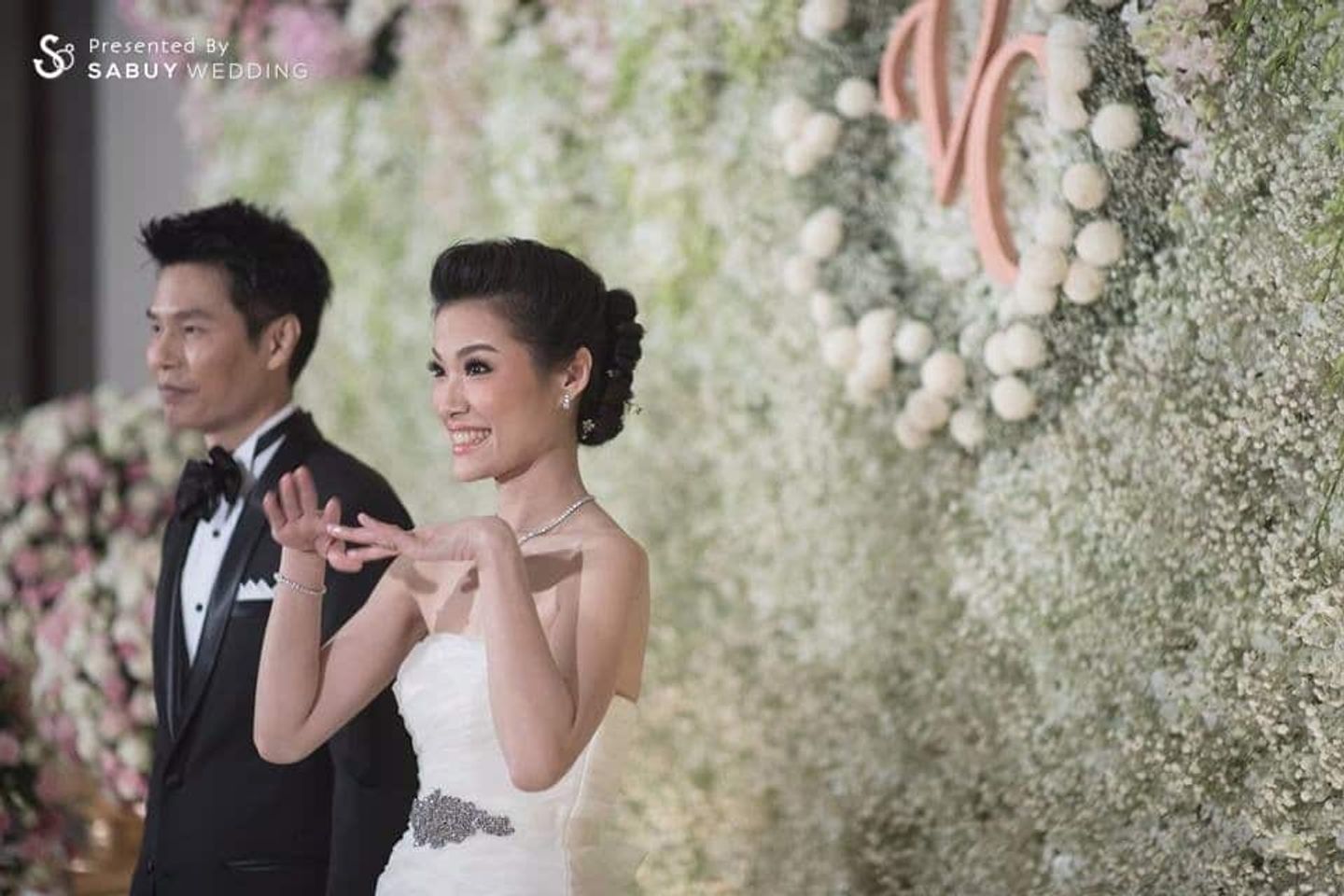 บ่าวสาว,ชุดบ่าวสาว,ชุดเจ้าสาว,ชุดเจ้าบ่าว,จัดดอกไม้งานแต่ง,ตกแต่งงานแต่ง รีวิวงานแต่งสวยถูกใจ พร้อมไฮไลท์เทคนิคซื้อชุดแต่งงานจากเมืองนอก @Eastin Grand Sathorn