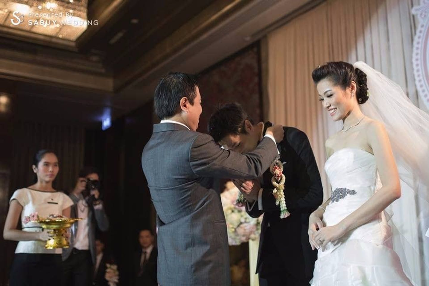 บ่าวสาว,ชุดบ่าวสาว,ชุดเจ้าสาว,ชุดเจ้าบ่าว,พิธีแต่งงาน,รูปงานแต่ง รีวิวงานแต่งสวยถูกใจ พร้อมไฮไลท์เทคนิคซื้อชุดแต่งงานจากเมืองนอก @Eastin Grand Sathorn