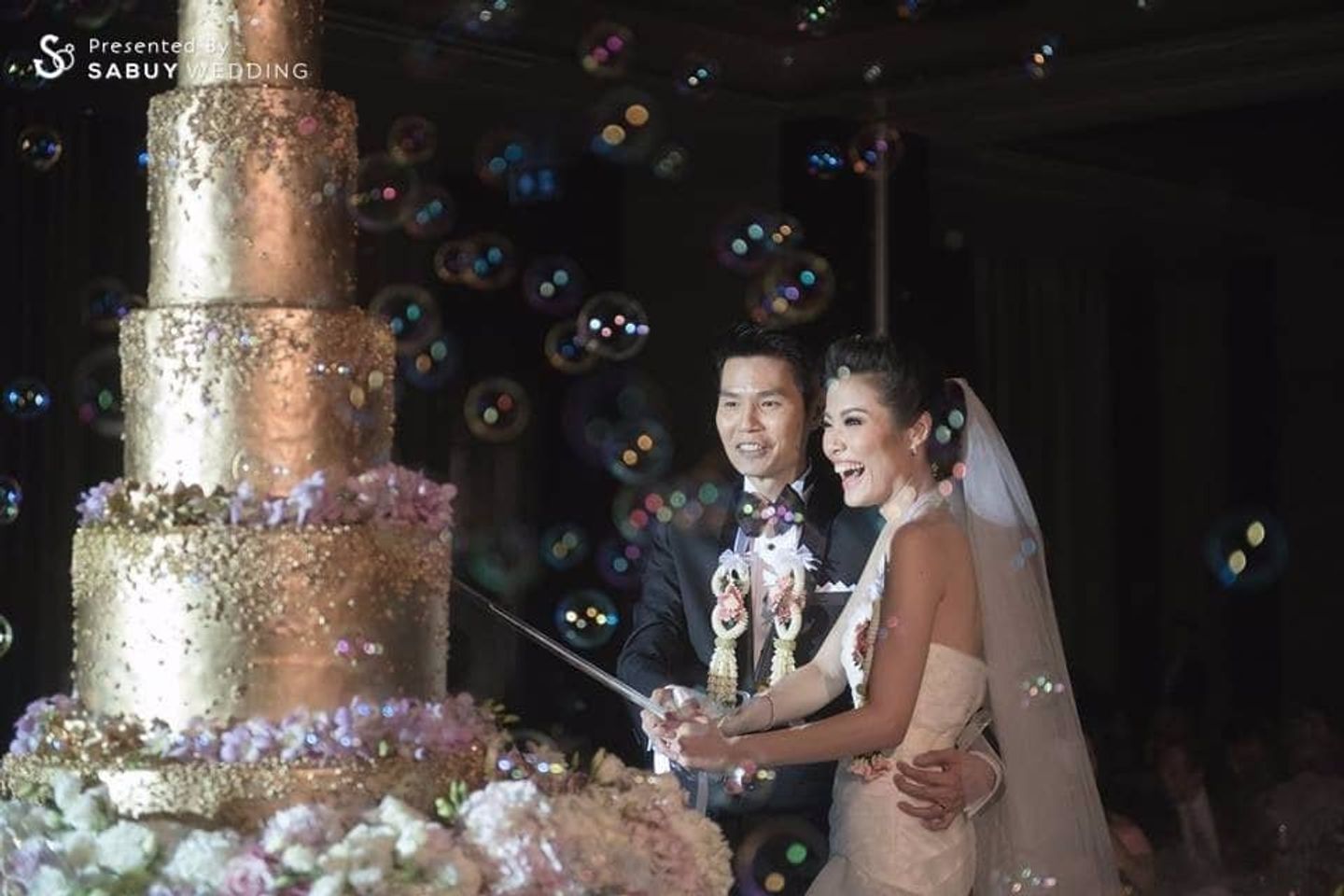 บ่าวสาว,ชุดบ่าวสาว,ชุดเจ้าสาว,ชุดเจ้าบ่าว,พิธีแต่งงาน,เค้กงานแต่ง,รูปงานแต่ง รีวิวงานแต่งสวยถูกใจ พร้อมไฮไลท์เทคนิคซื้อชุดแต่งงานจากเมืองนอก @Eastin Grand Sathorn