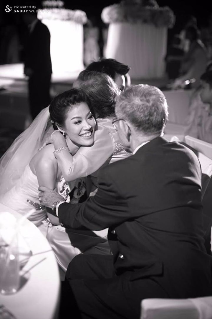 พิธีแต่งงาน,เจ้าสาว รีวิวงานแต่งสวยถูกใจ พร้อมไฮไลท์เทคนิคซื้อชุดแต่งงานจากเมืองนอก @Eastin Grand Sathorn