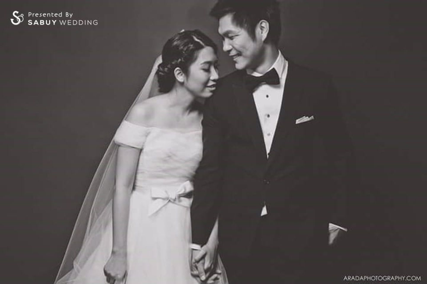 คู่รัก,ถ่ายภาพพรีเวดดิ้ง,ถ่ายพรีเวดดิ้ง,พรีเวดดิ้ง,prewedding Portrait พรีเวดดิ้ง ดูดีมีสไตล์จบได้ในสตูดิโอ
