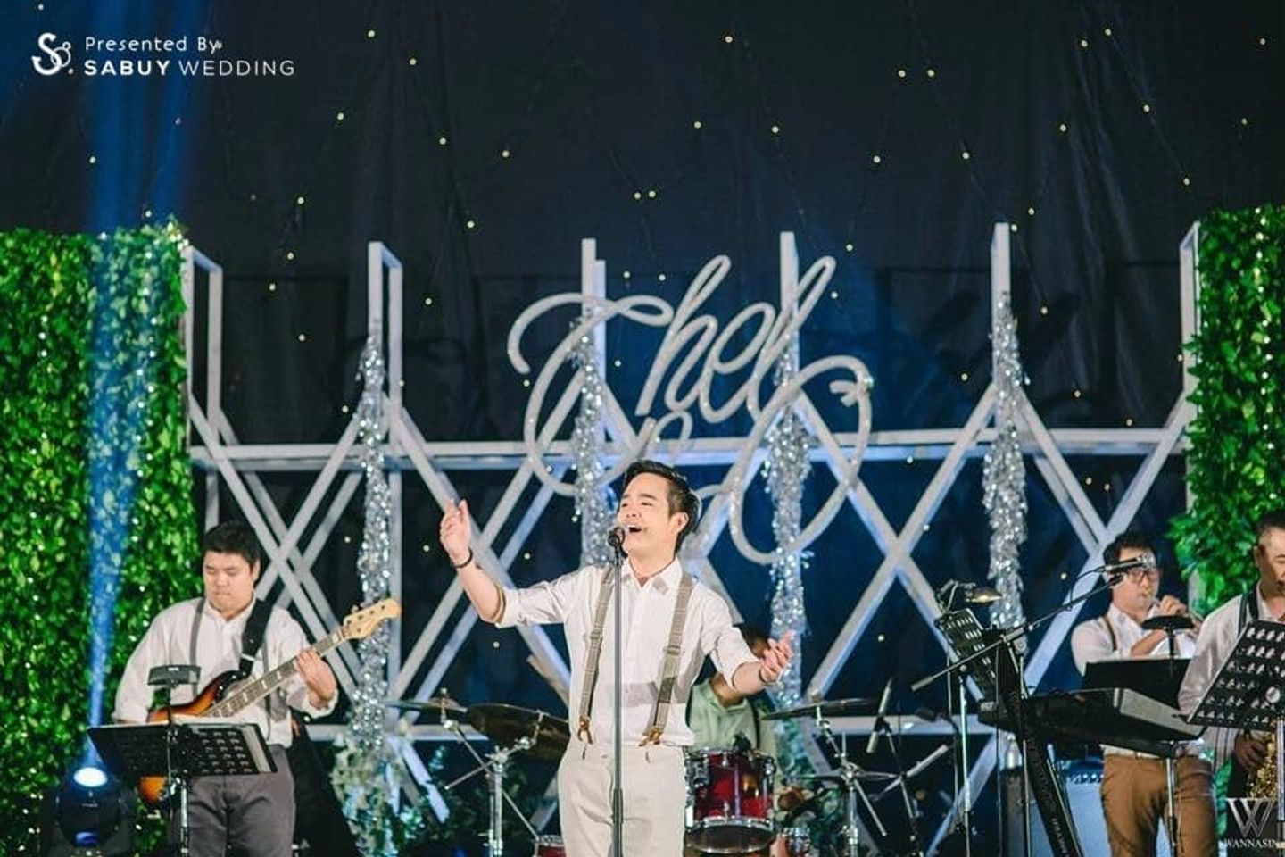 นักร้องงานแต่ง,ดนตรีงานแต่ง รีวิวงานแต่ง ปาร์ตี้กลิตเตอร์ธีมสวนสวย @Conrad Bangkok