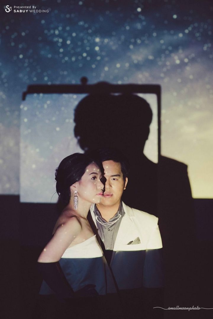 คู่รัก,ถ่ายภาพพรีเวดดิ้ง,ถ่ายพรีเวดดิ้ง,พรีเวดดิ้ง,prewedding พรีเวดดิ้ง คอนเซ็ปต์ Art & Life นิ่งแต่เท่ เก๋ด้วยแสงและเงา