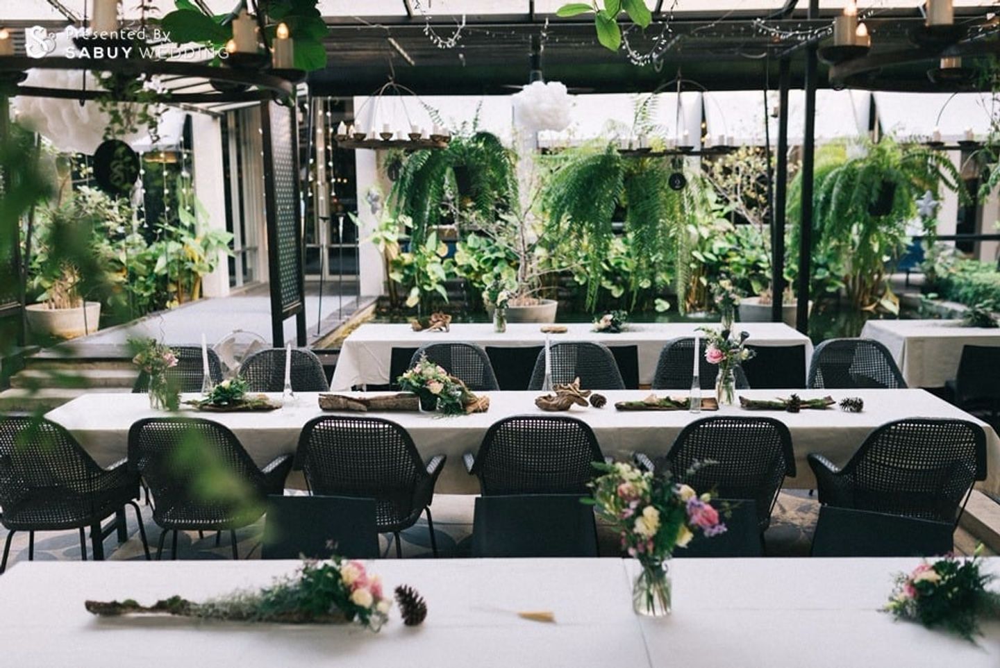long-table,ตกแต่งงานแต่ง,สถานที่แต่งงาน,สถานที่จัดงานแต่งงาน รีวิวงานแต่งในสวนธีม Woodland หวานเท่ด้วยพร็อพเก๋แบบ Silhouette @Mellow garden