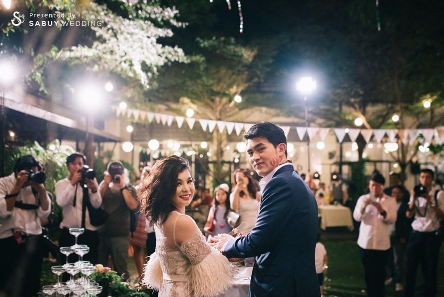 บ่าวสาว,ชุดบ่าวสาว,ชุดเจ้าสาว,ชุดเจ้าบ่าว,รูปงานแต่ง,งานแต่งในสวน,งานแต่ง outdoor รีวิวงานแต่งในสวนธีม Woodland หวานเท่ด้วยพร็อพเก๋แบบ Silhouette @Mellow garden