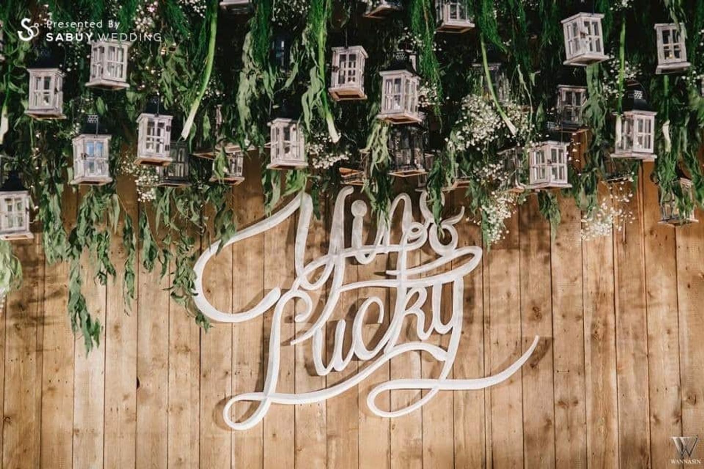 ตกแต่งงานแต่ง,backdrop งานแต่ง รีวิวงานแต่งรัสติก ไอเดียตกแต่งสุดเก๋ จากโคมไฟ Mason Jar @Dusit Princess Korat
