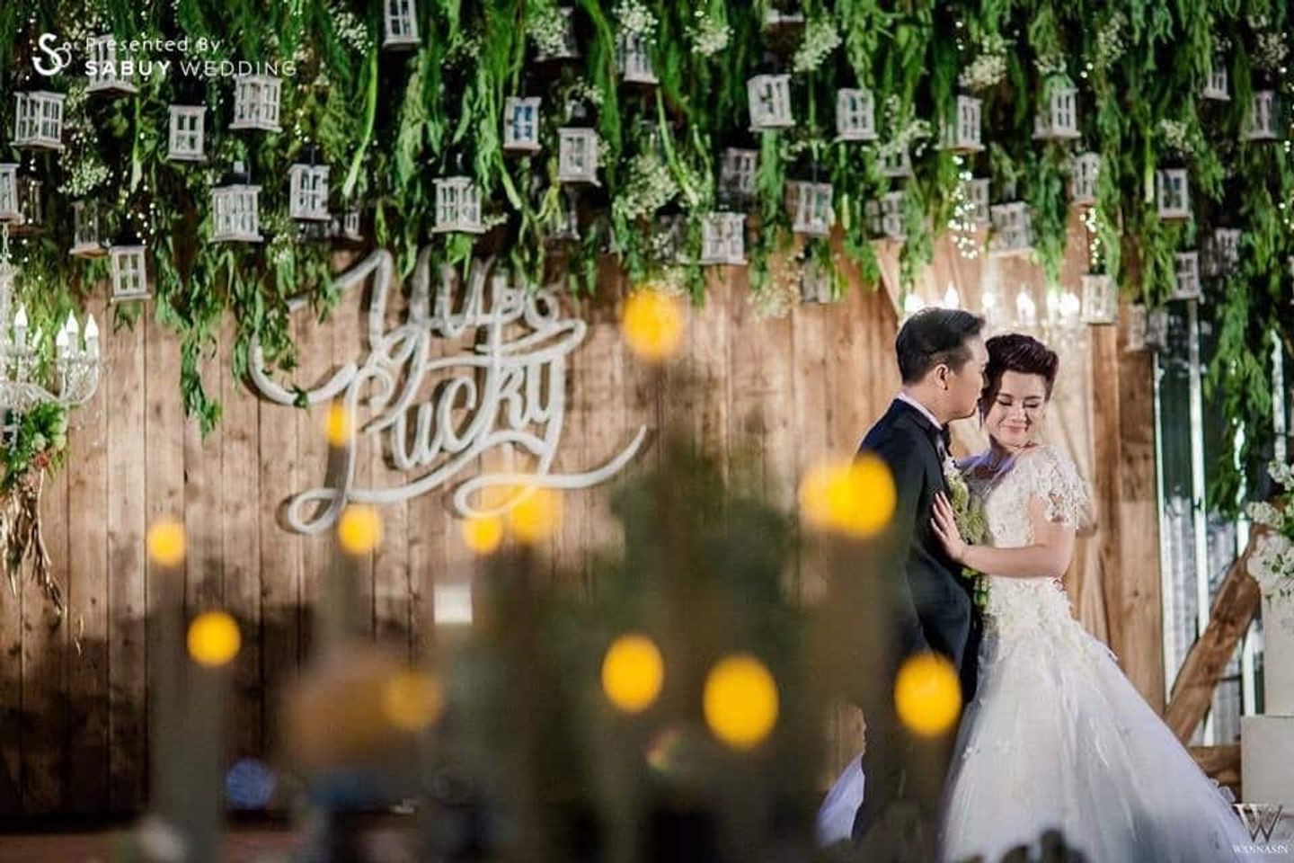 บ่าวสาว,ชุดบ่าวสาว,ชุดเจ้าสาว,ชุดเจ้าบ่าว,backdrop งานแต่ง,ตกแต่งงานแต่ง,รูปงานแต่ง รีวิวงานแต่งรัสติก ไอเดียตกแต่งสุดเก๋ จากโคมไฟ Mason Jar @Dusit Princess Korat