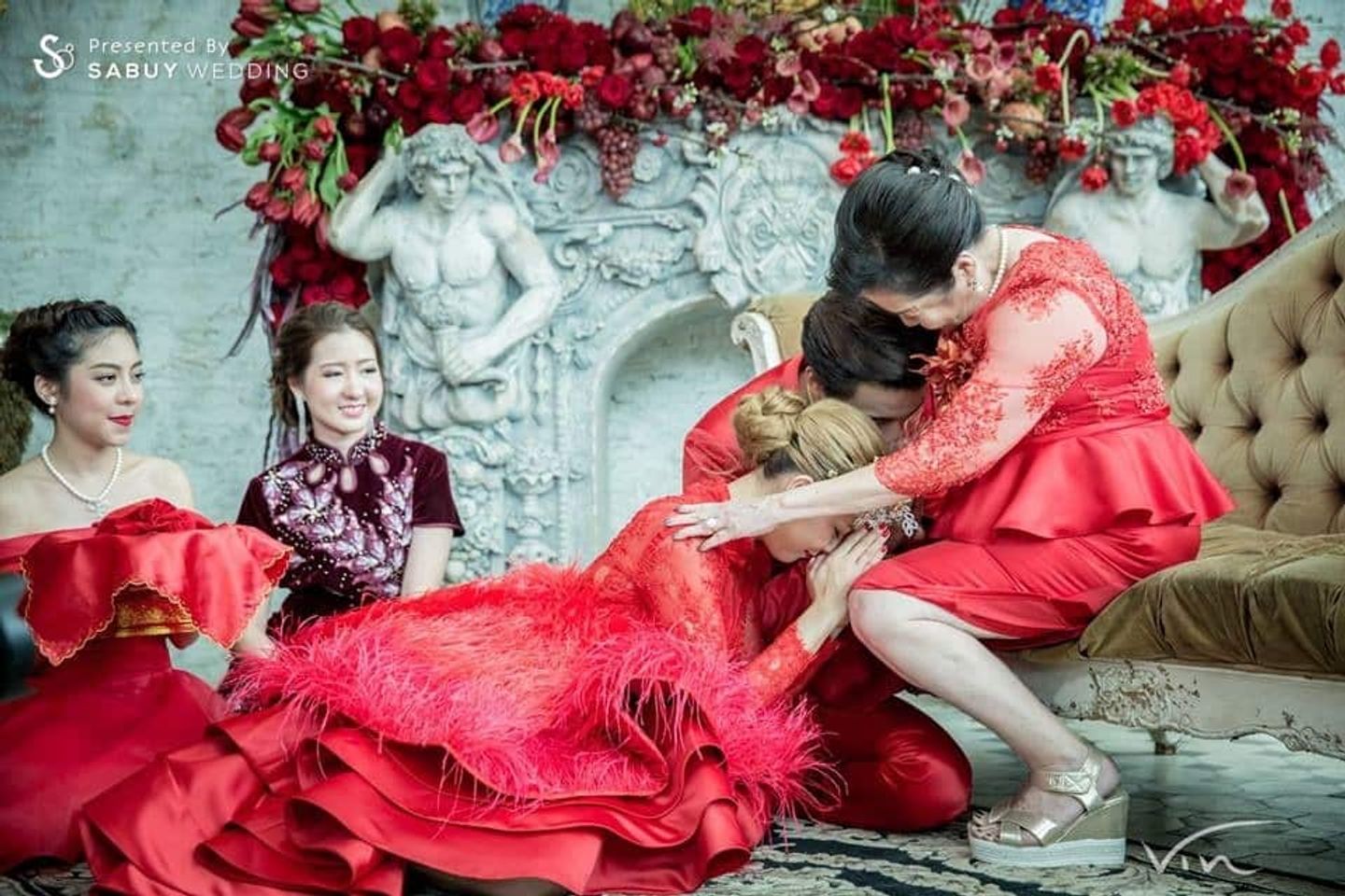 พิธีแต่งงานแบบจีน,งานแต่งดารา,บ่าวสาว,ชุดบ่าวสาว,ชุดเจ้าสาว,ธีมงานแต่ง บรรยากาศงานแต่งงาน พิธียกน้ำชาช่วงเช้า กุ๊บกิ็บ บี้