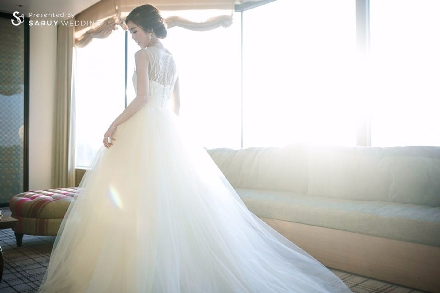 เจ้าสาว,ชุดเจ้าสาว รีวิวงานแต่ง Winter Wedding เรียบเท่ มีสไตล์ ดอกไม้ไม่ต้องเยอะ @Grand Hyatt Erawan