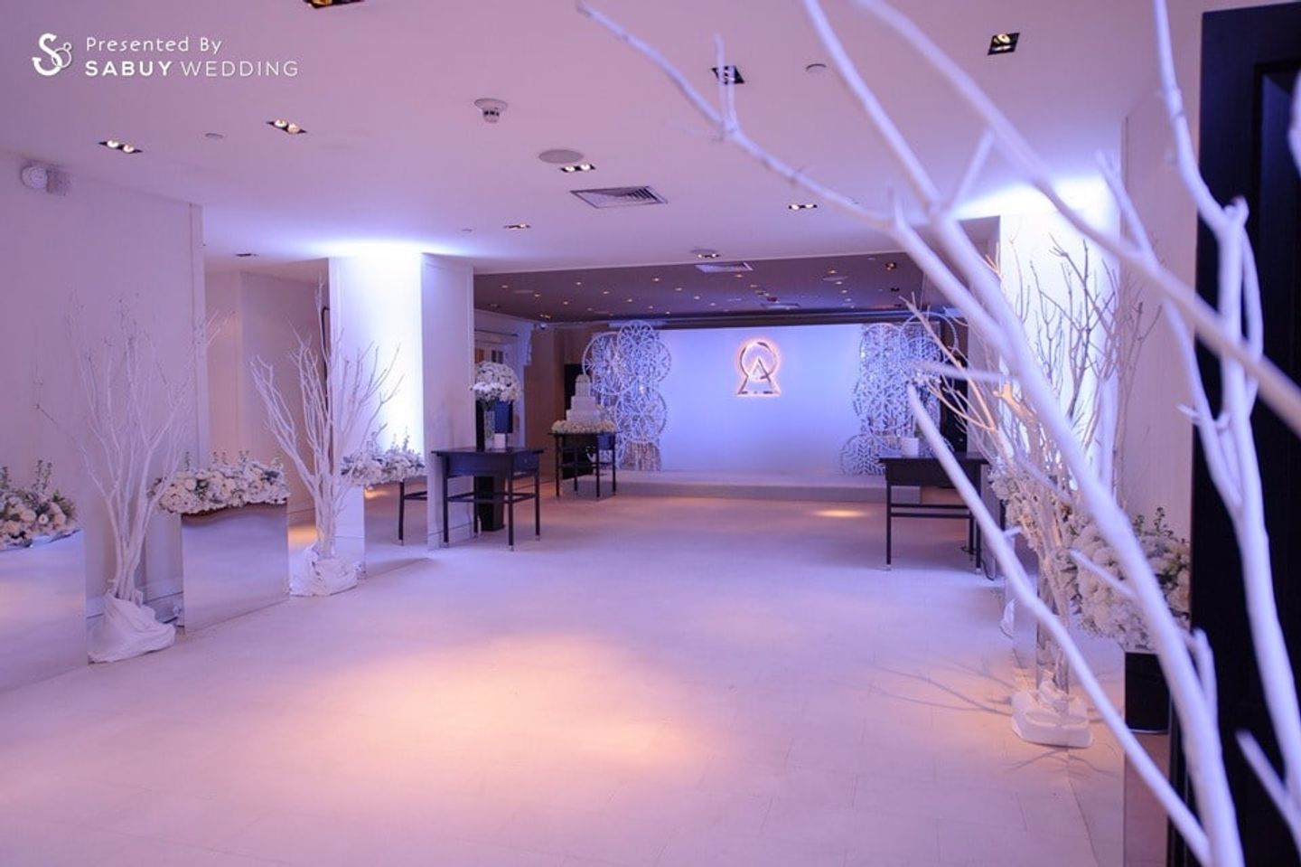 ตกแต่งงานแต่ง,จัดดอกไม้งานแต่ง,backdrop งานแต่ง,สถานที่แต่งงาน,สถานที่จัดงานแต่งงาน รีวิวงานแต่ง Winter Wedding เรียบเท่ มีสไตล์ ดอกไม้ไม่ต้องเยอะ @Grand Hyatt Erawan