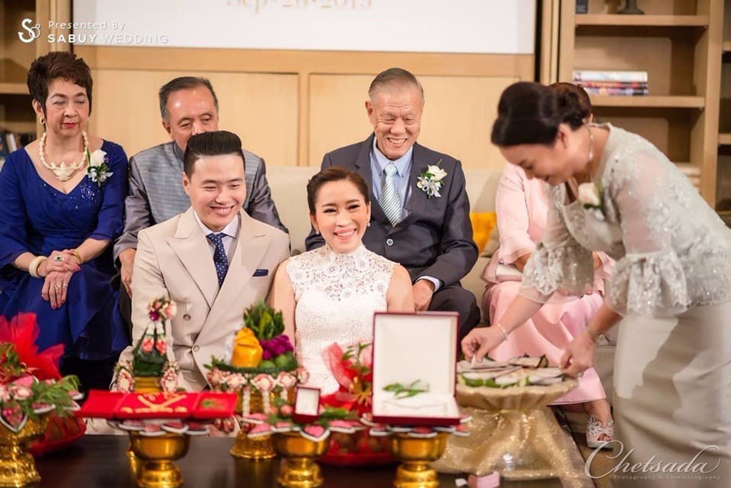 พิธีหมั้น,งานหมั้น,ชุดหมั้น,ครอบครัวบ่าวสาว,ชุดขันหมาก,สินสอด,พานขันหมาก รีวิวงานแต่ง หมั้นเช้าเป๊ะจริง ไม่ต้องอิงออแกไนเซอร์ @Grand Hyatt Erawan
