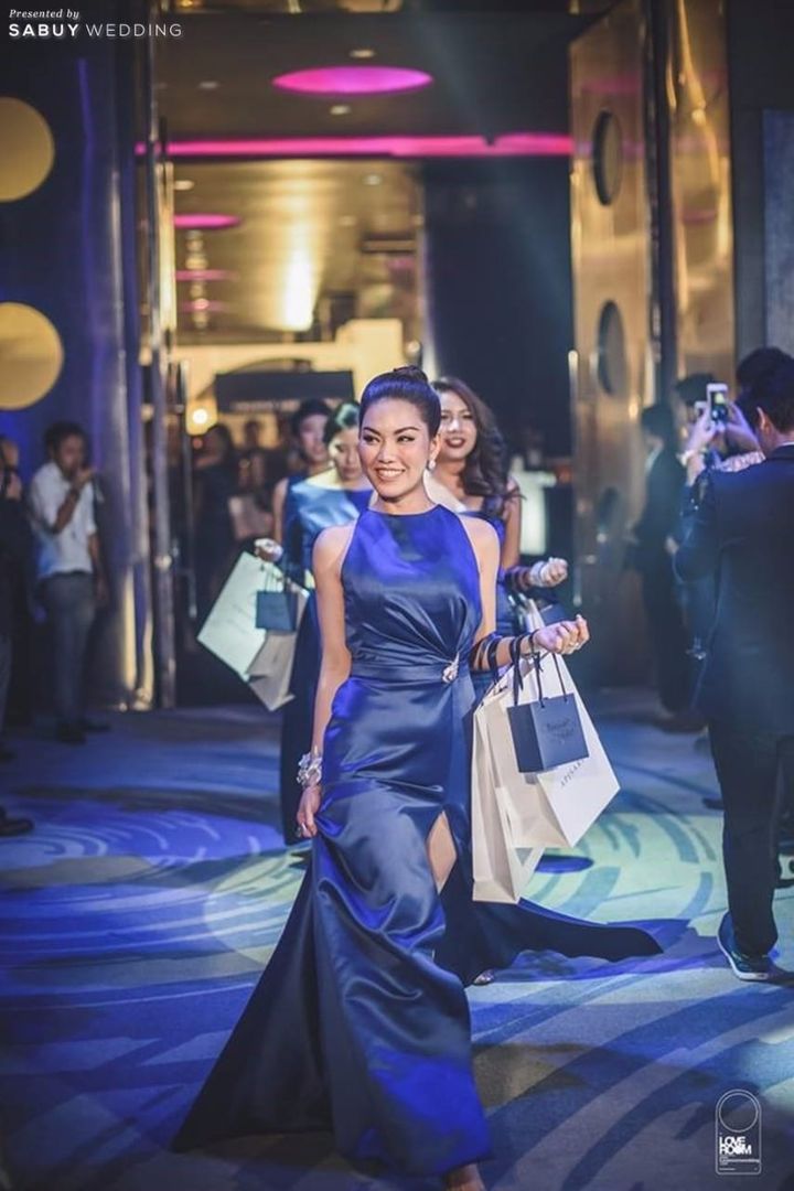 เพื่อนเจ้าสาว,ชุดเพื่อนเจ้าสาว,ธีมงานแต่ง รีวิวงานแต่ง Trendy สุดล้ำไม่ซ้ำใคร ในสไตล์ Shopping @W Bangkok