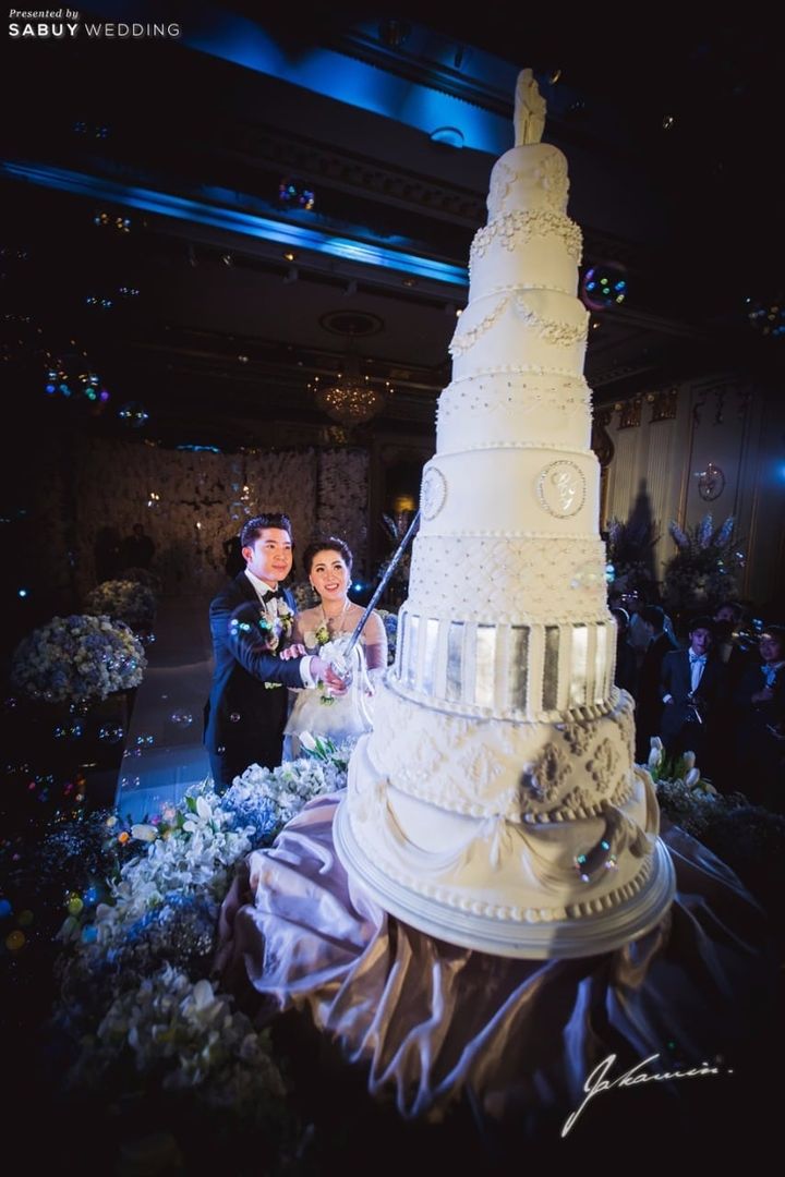 พิธีแต่งงาน,เค้กงานแต่ง,บ่าวสาว,รูปงานแต่ง รีวิวงานแต่ง งดงามตามแบบไทย คงความคลาสิกไว้ได้อย่างลงตัว @Mandarin Oriental