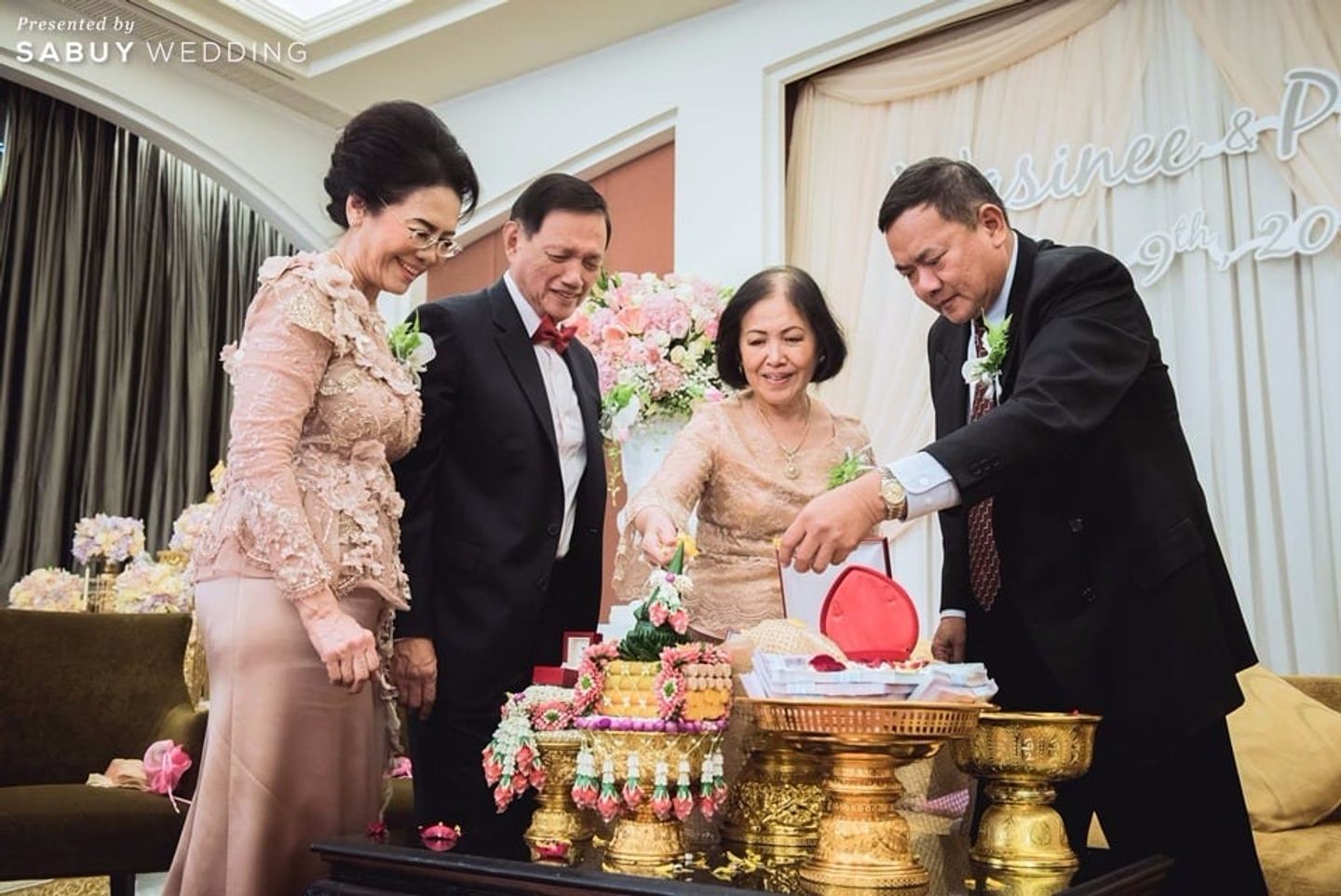 ครอบครัวบ่าวสาว,งานหมั้น,พานขันหมาก,สินสอด รีวิวงานแต่ง ชูโรงความอร่อยแบบ Full Couse ให้แขกประทับใจ ใช้แนวคิดแบบ Personal Touch @Anantara Siam