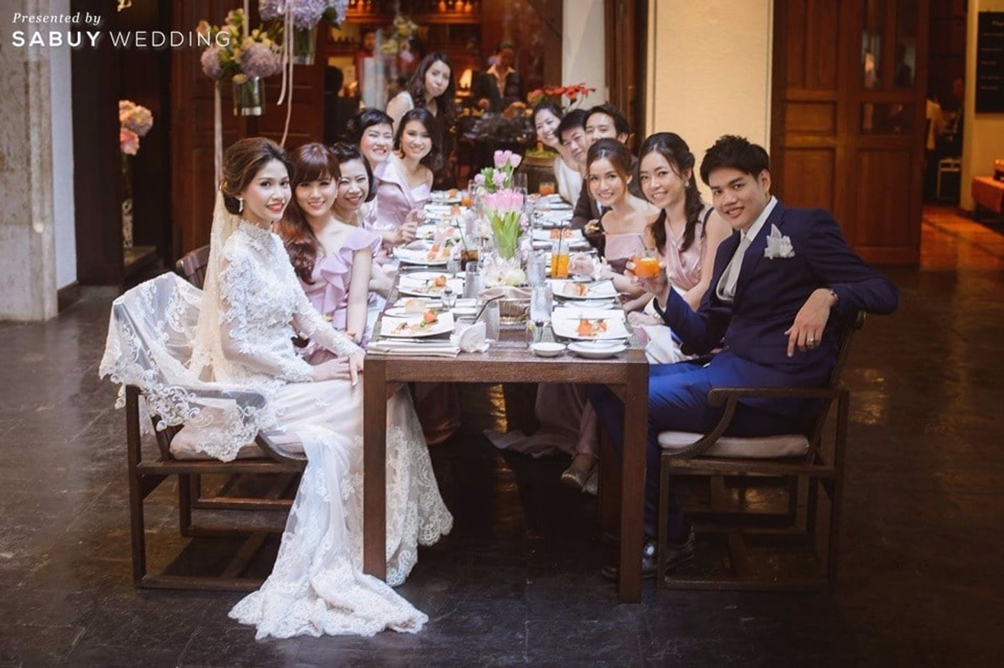 บ่าวสาว,ชุดบ่าวสาว,ชุดเจ้าบ่าว,ชุดเจ้าสาว,long-table,เพื่อนเจ้าสาว รีวิวงานแต่ง ชูโรงความอร่อยแบบ Full Couse ให้แขกประทับใจ ใช้แนวคิดแบบ Personal Touch @Anantara Siam