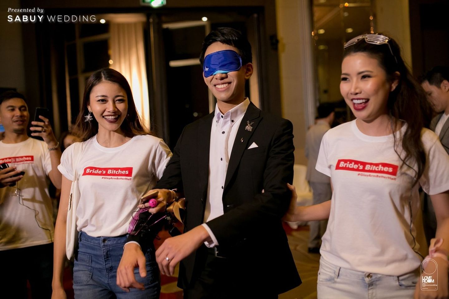 5 ไอเดียเซอร์ไพรส์ในงานแต่งงานที่ใครเห็นเป็นต้องว้าว 5 ไอเดียเซอร์ไพรส์ในงานแต่งงานที่ใครเห็นเป็นต้องว้าว
