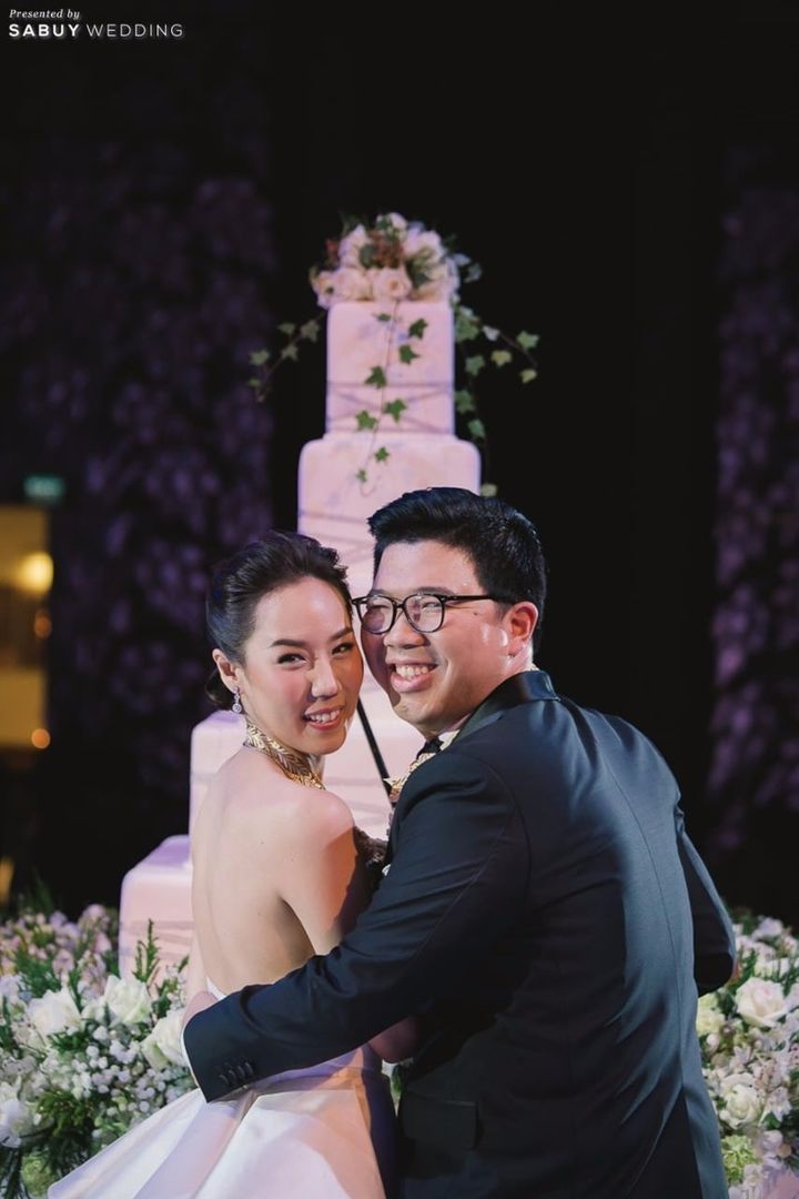 บ่าวสาว,ชุดบ่าวสาว,รูปงานแต่ง,เค้กงานแต่ง รีวิวงานแต่งสุดคูลโทนขาวเทาดำ ในสไตล์ Loft & Minimal @Grand Hyatt Erawan