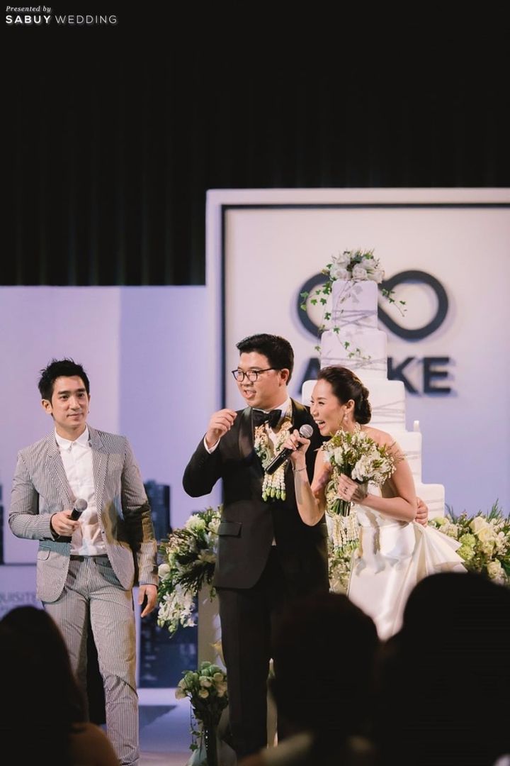 บ่าวสาว,ชุดบ่าวสาว,ชุดเจ้าสาว,ชุดเจ้าบ่าว,ดอกไม้เจ้าสาว,พิธีกรงานแต่ง,backdrop งานแต่ง,เค้กงานแต่ง รีวิวงานแต่งสุดคูลโทนขาวเทาดำ ในสไตล์ Loft & Minimal @Grand Hyatt Erawan