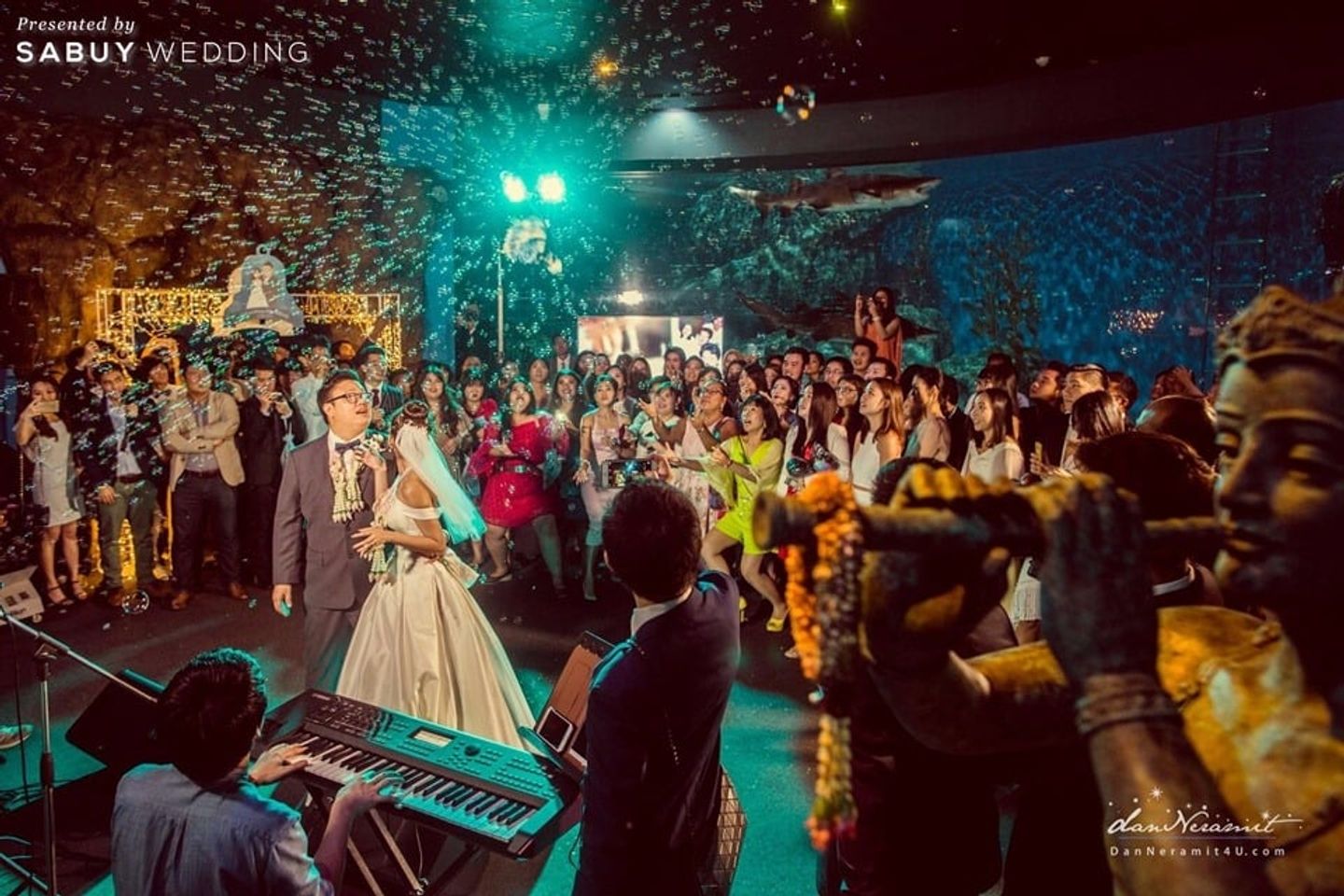 บ่าวสาว,ชุดบ่าวสาว,ชุดเจ้าบ่าว,ชุดเจ้าสาว,สถานที่แต่งงาน,สถานที่จัดงานแต่งงาน,รูปงานแต่ง,โยนดอกไม้เจ้าสาว,เพื่อนเจ้าสาว,ดนตรีงานแต่ง,ธีมงานแต่ง รีวิวงานแต่งธีมโลกใต้ทะเลสุดล้ำ กับไอเดียจัดงานใน Siam Ocean World