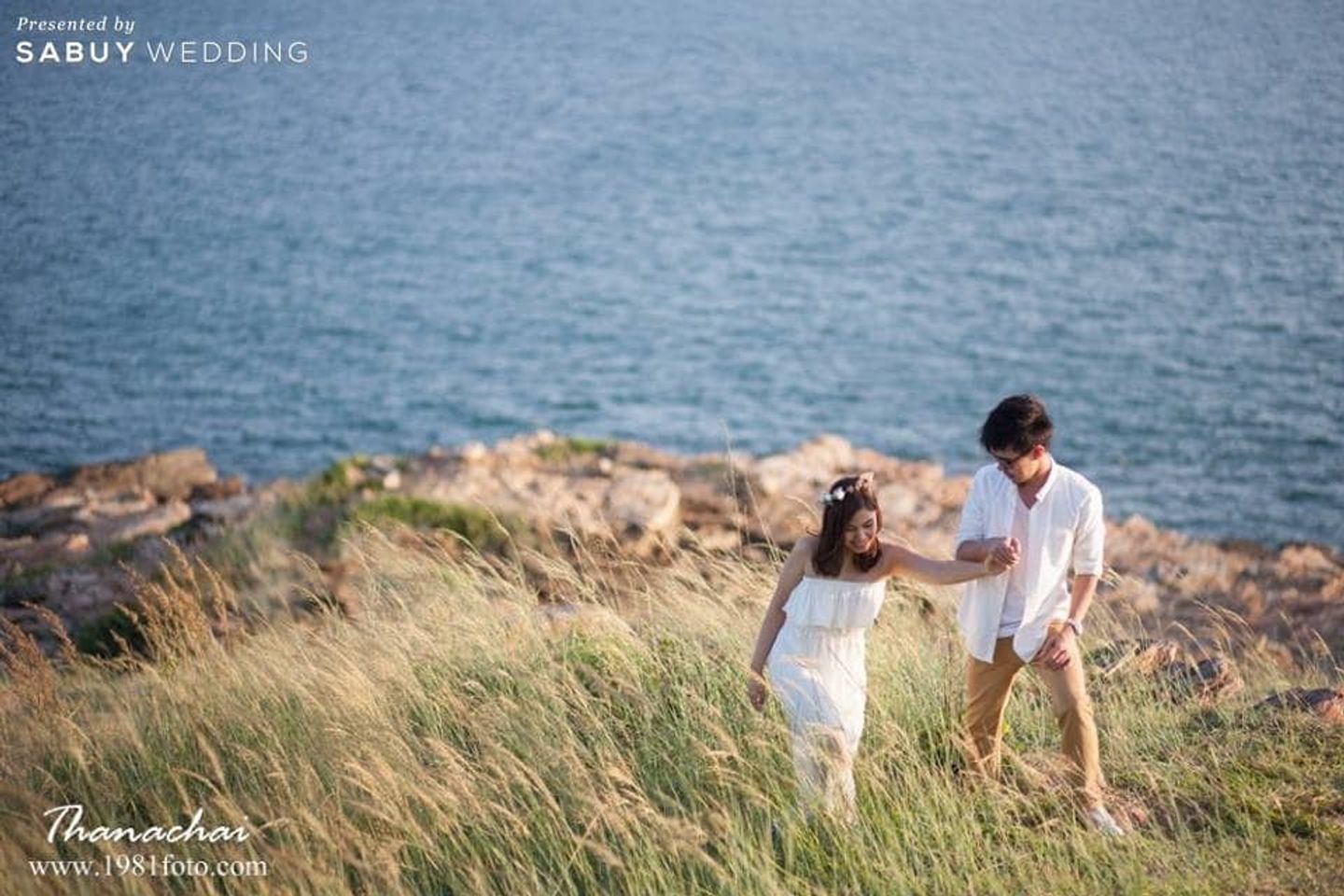 คู่รัก,ถ่ายภาพพรีเวดดิ้ง,ถ่ายพรีเวดดิ้ง,พรีเวดดิ้ง,prewedding,สถานที่ถ่ายพรีเวดดิ้ง 13 ภาพพรีเวดดิ้งริมทะเล พร้อมพิกัดสถานที่ ใครชอบวิวนี้ตามไปค่ะ!