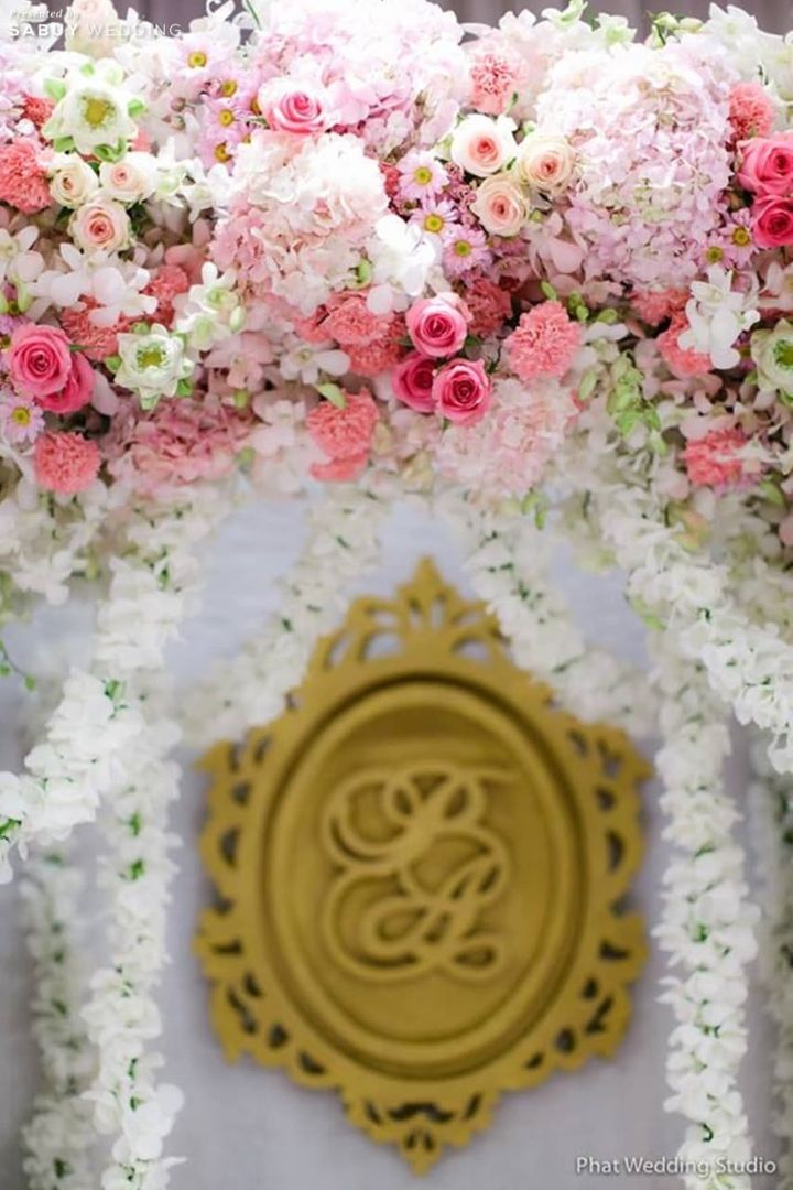 ตกแต่งงานแต่ง,backdrop งานแต่ง,แบคดรอป,จัดดอกไม้งานแต่ง,ดอกไม้,งานหมั้น.พิธีหมั้น 4 ไอเดียเซ็ตติ้งโต๊ะหมั้นสีหวานในงานแต่งตอนเช้า