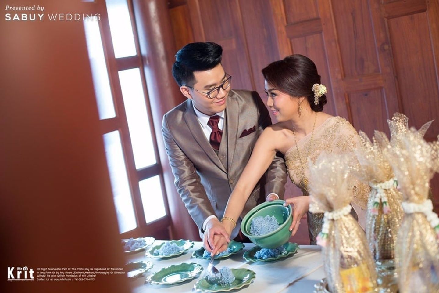 พิธีหมั้น,งานหมั้น,ชุดหมั้น,ชุดไทย รีวิวงานแต่ง หมั้นเช้าในเรือนไทย งานเย็นเน้นพร็อพไม้สไตล์อเมริกัน @เรือนไทยเบญจรงค์