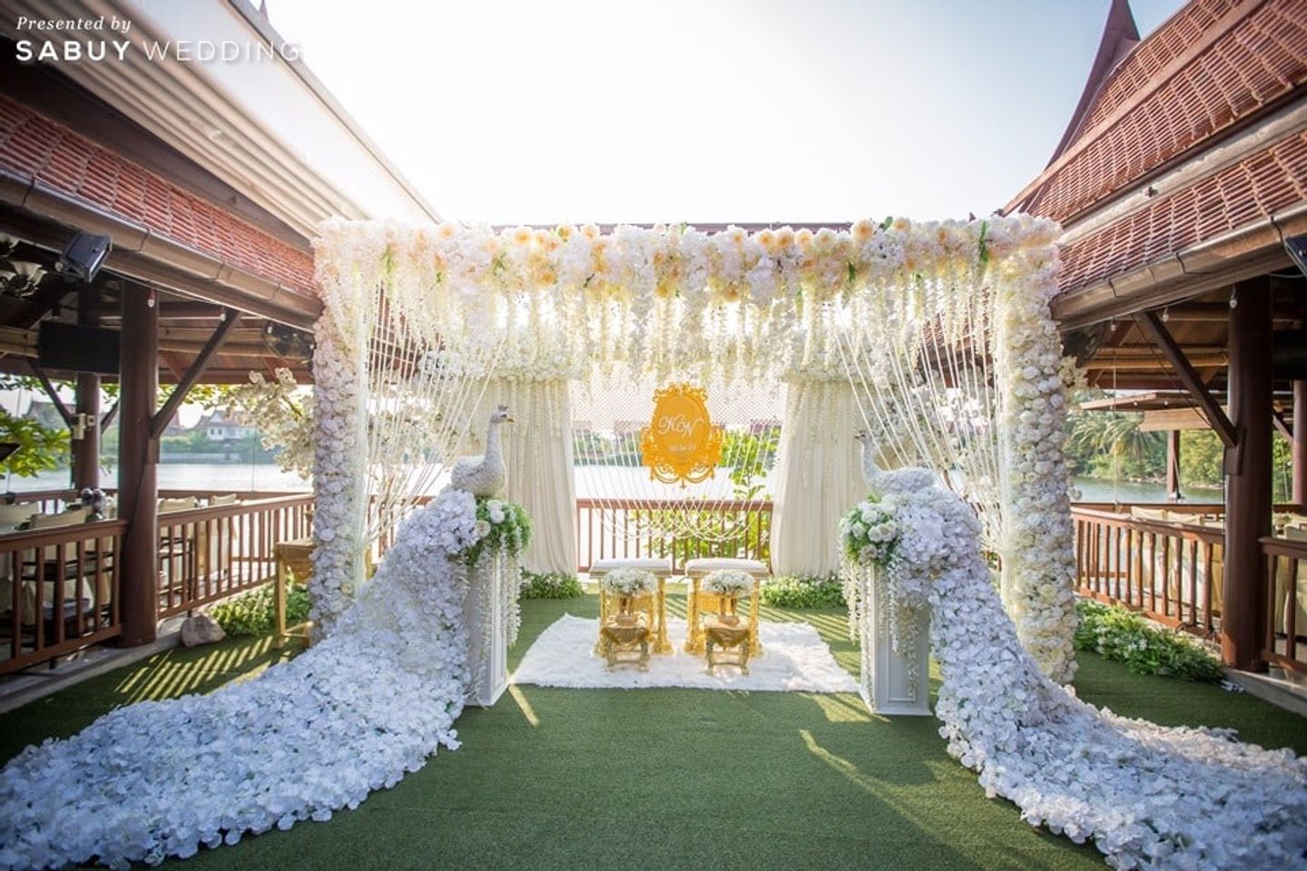 งานหมั้น,ชุดหมั้น,ตกแต่งงานแต่ง,จัดดอกไม้งานแต่ง,ริมน้ำ รีวิวงานแต่ง หมั้นเช้าในเรือนไทย งานเย็นเน้นพร็อพไม้สไตล์อเมริกัน @เรือนไทยเบญจรงค์