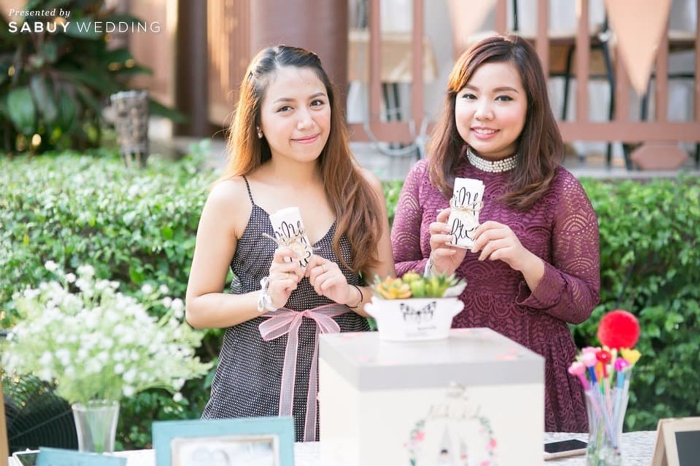 เพื่อนเจ้าสาว,ของชำร่วยงานแต่ง รีวิวงานแต่ง หมั้นเช้าในเรือนไทย งานเย็นเน้นพร็อพไม้สไตล์อเมริกัน @เรือนไทยเบญจรงค์