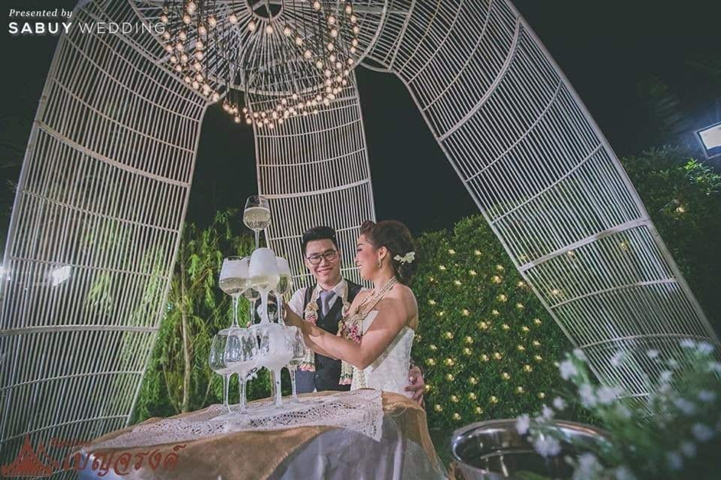 พิธีแต่งงาน,ซุ้มแต่งงาน,บ่าวสาว,ชุดบ่าวสาว,รูปงานแต่ง,งานแต่ง outdoor รีวิวงานแต่ง หมั้นเช้าในเรือนไทย งานเย็นเน้นพร็อพไม้สไตล์อเมริกัน @เรือนไทยเบญจรงค์