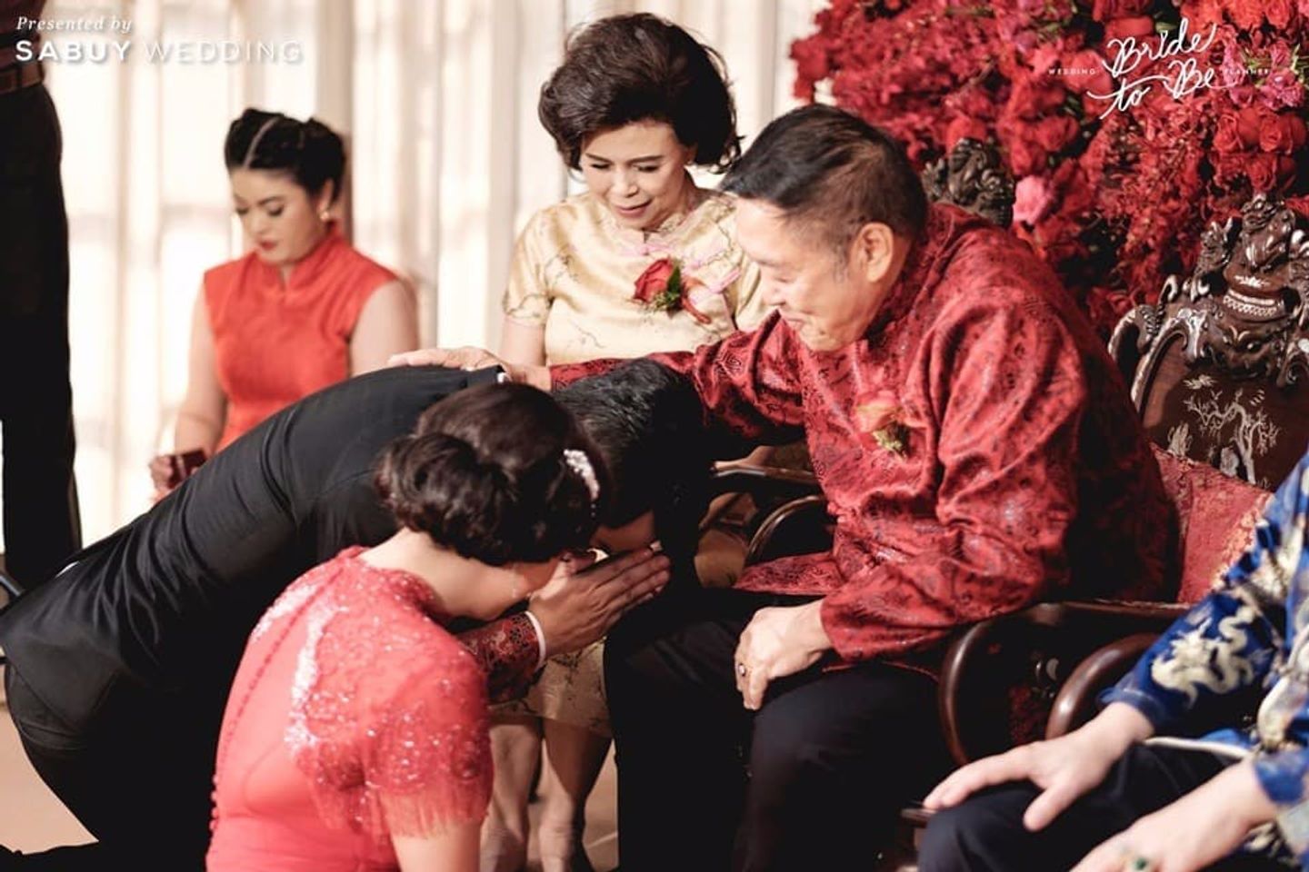 งานหมั้น,พิธีหมั้น,ชุดหมั้น รีวิวงานแต่ง ครบสูตรหมั้นจีนซีนสวย เก๋ตรงใช้เกี้ยวมารับตัวเจ้าสาว