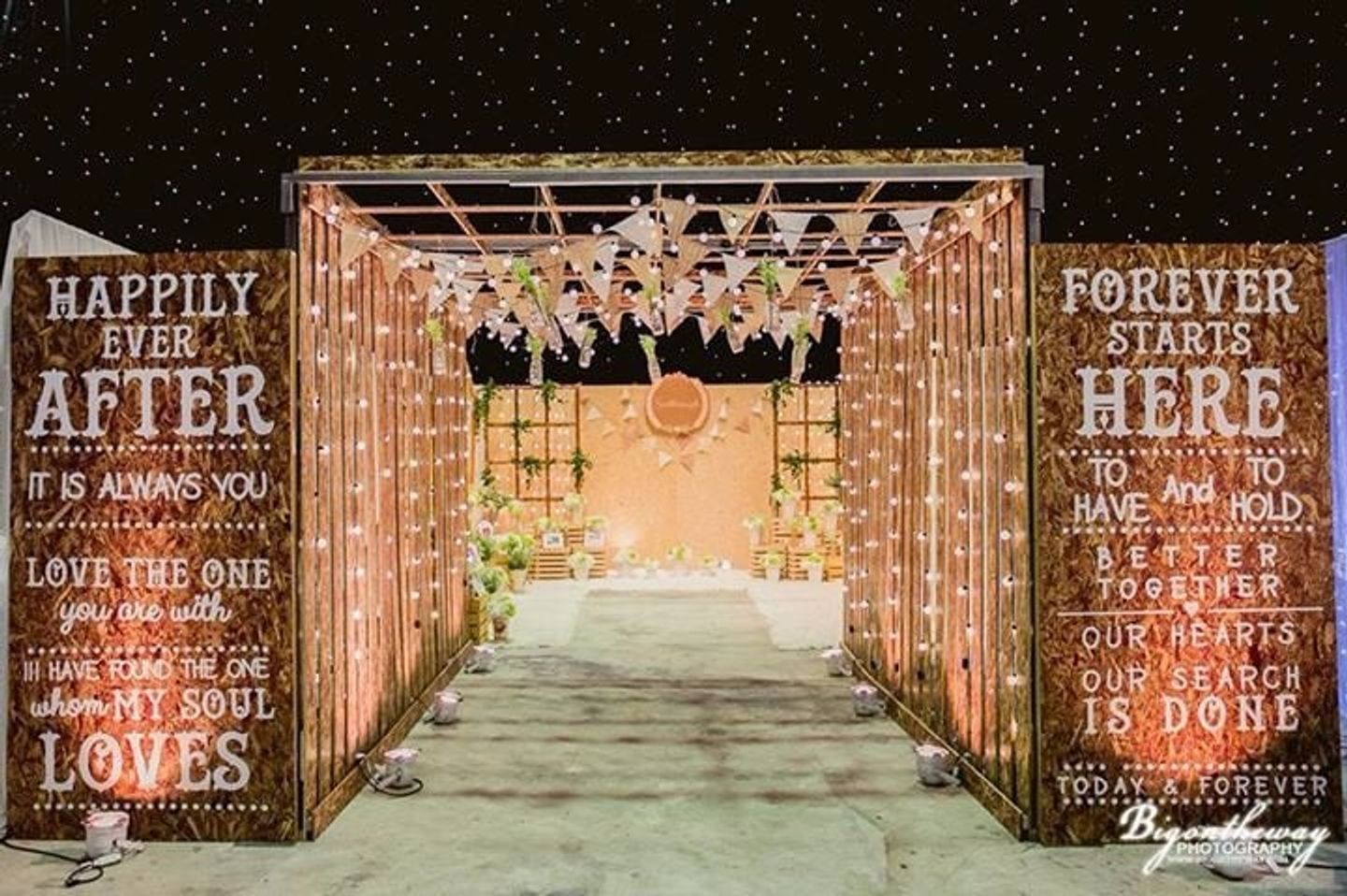 Gang Up,wedding fair,เวดดิ้งแฟร์,ซุ้มแต่งงาน,แบคดรอป,backdrop งานแต่ง,ตกแต่งงานแต่ง Top 3 คู่บ่าวสาวสุดน่ารักที่เราเจอในงาน Gang up ครั้งที่ 4
