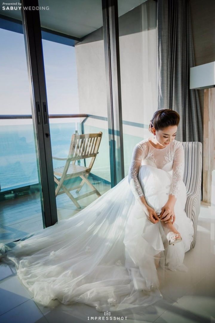 เจ้าสาว,ชุดเจ้าสาว รีวิวงานแต่งแทนความสุขด้วยคลื่นดอกไม้สีฟ้า สบายตากับธีมท้องทะเล @Cape Dara Resort