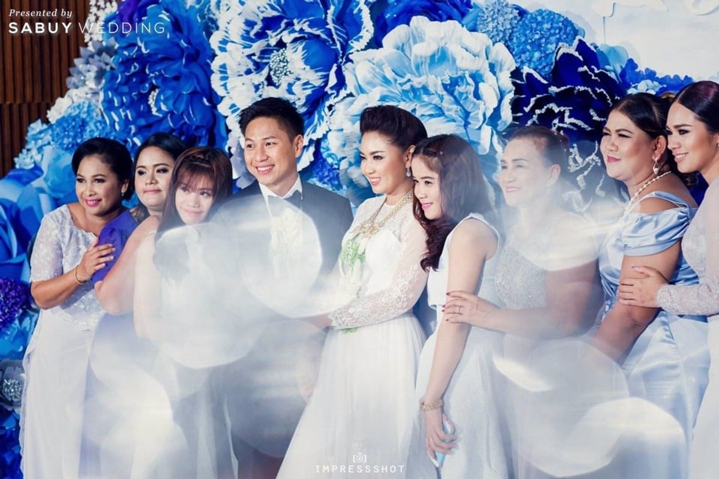 บ่าวสาว,ชุดบ่าวสาว,เพื่อนเจ้าสาว,ครอบครัวบ่าวสาว,backdrop งานแต่ง,ธีมงานแต่ง รีวิวงานแต่งแทนความสุขด้วยคลื่นดอกไม้สีฟ้า สบายตากับธีมท้องทะเล @Cape Dara Resort