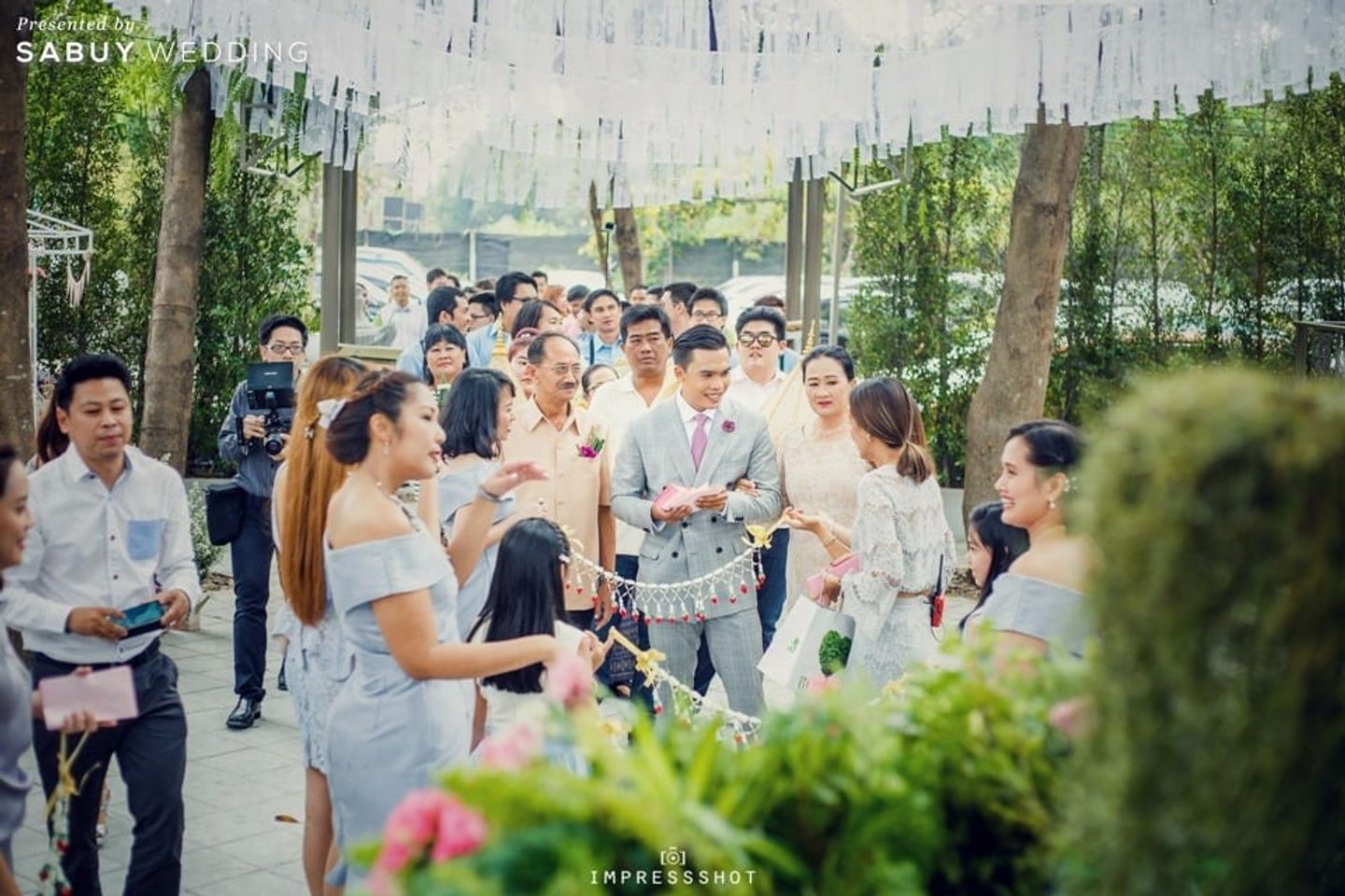 พิธีหมั้น,งานหมั้น,ชุดหมั้น,ประตูเงินประตูทอง,งานแต่งตอนเช้า รีวิวงานแต่งในฝันของคนยุคใหม่ อบอุ่นสดใส ในสไตล์ของตัวเอง @Bangkok Garden Studio